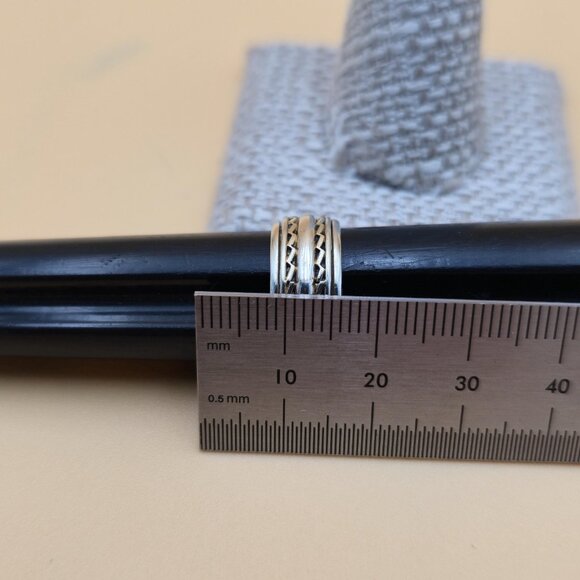 Size 5.75 Sterling Silver Petite Spinner Anxiety Pattern Band Ring A5892 - Picture 6 of 7